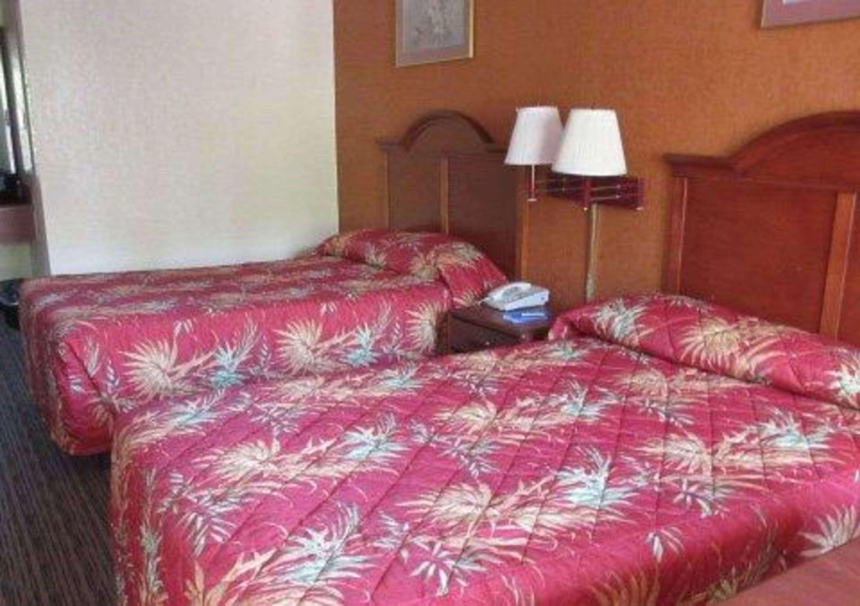 Rodeway Inn Forsyth Eksteriør billede